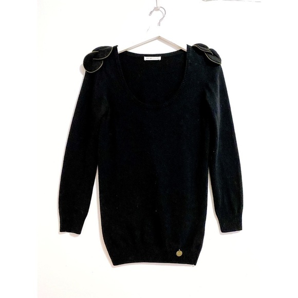 See by Chloe black sweater, tunic length woo/cashmerel blend sweater with flower - Picture 1 of 12